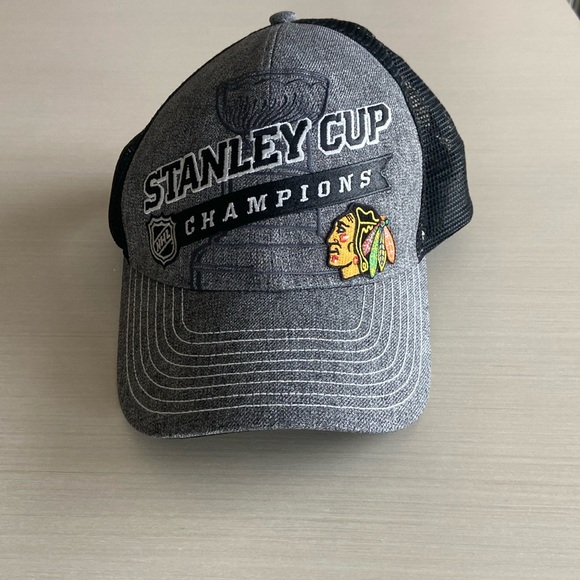 Chicago Blackhawks NHL 2013 Stanley Cup Champions Reebok Locker Room Cap Hat - Picture 1 of 4